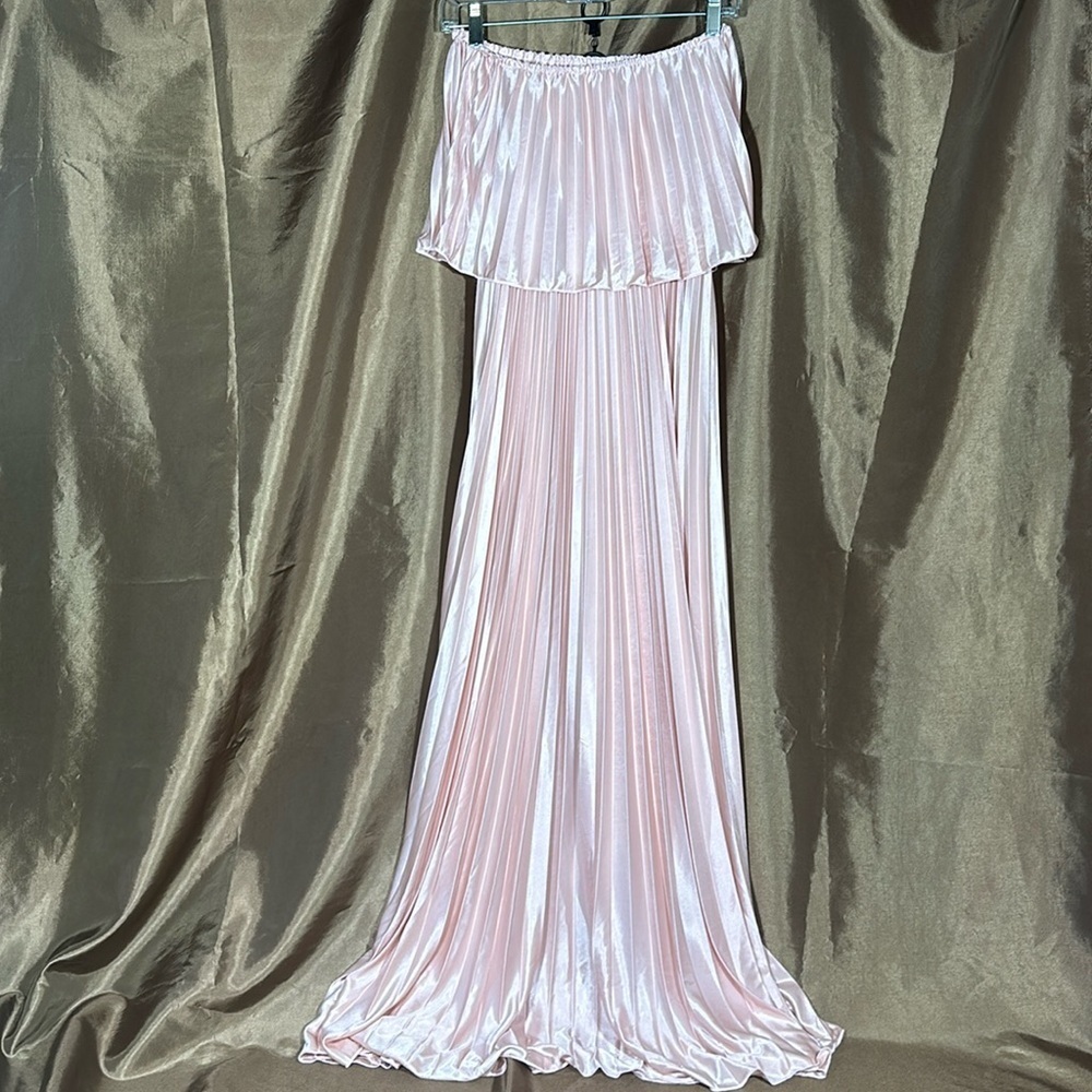 Florcoo Off the Shoulder Cake Pink Pleated Dress - Picture 1 of 6